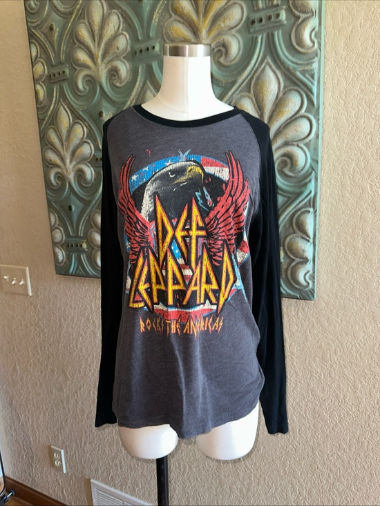 Def Leppard Tops - Def Leppard Rock Till America 2014 Raglan Band Tee Womens Medium Pima Tee